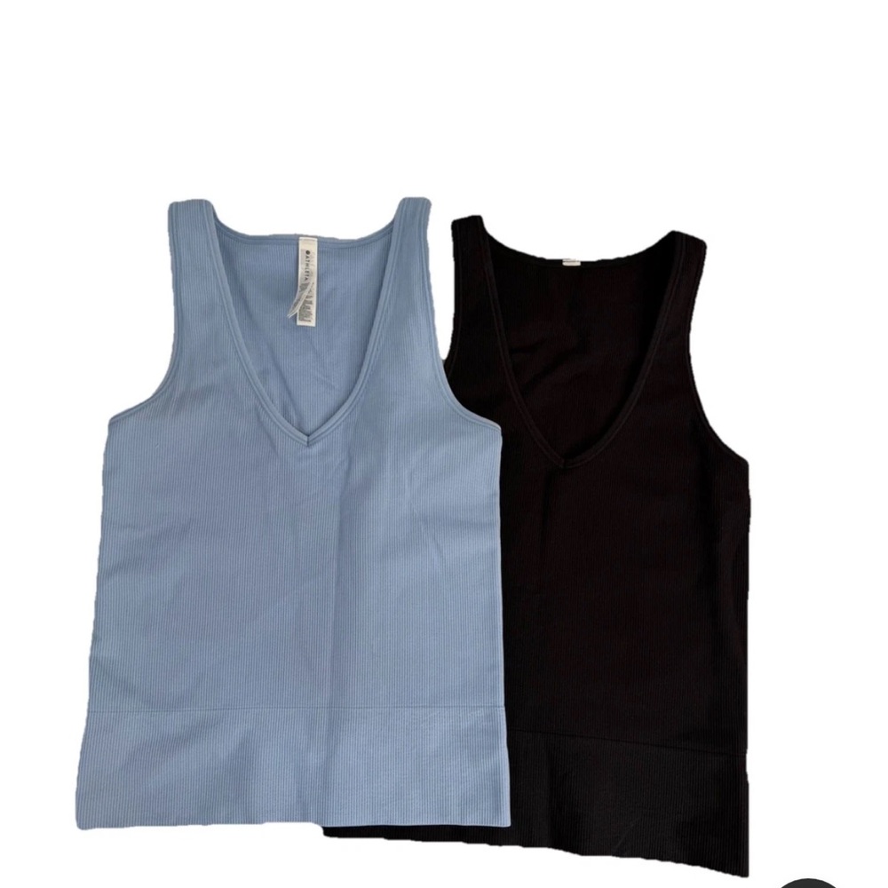 Athleta Aurora Seamless Rib Tank Lot Of 2 in Black Blue Size XS
